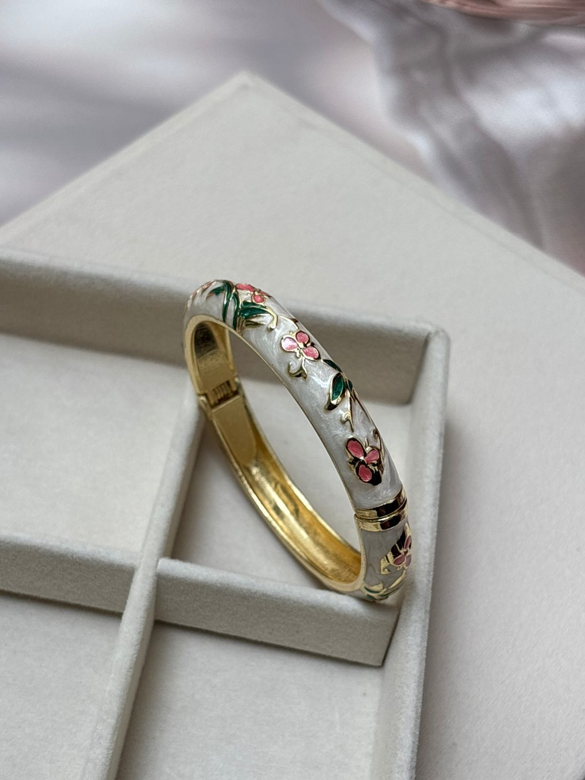 ENAMEL KADA BANGLE -NF094