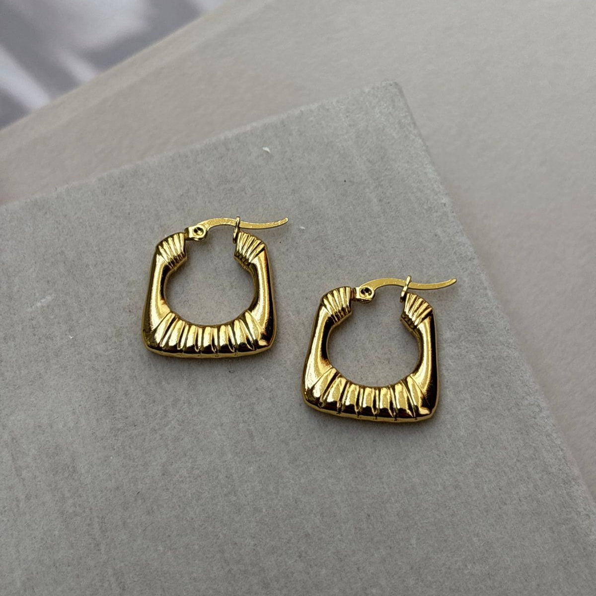 EARRING -YJ089