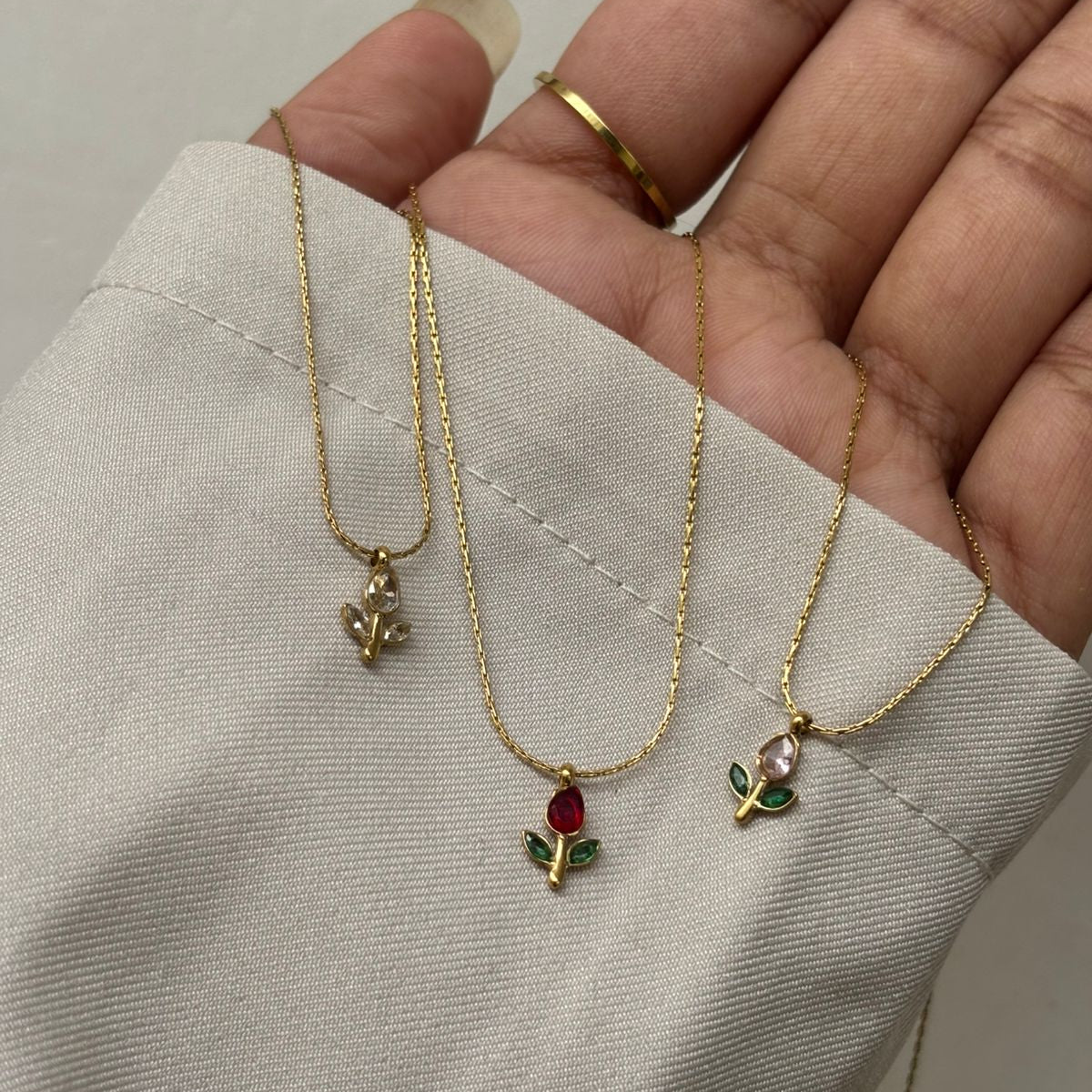 NECKLACE -KY130