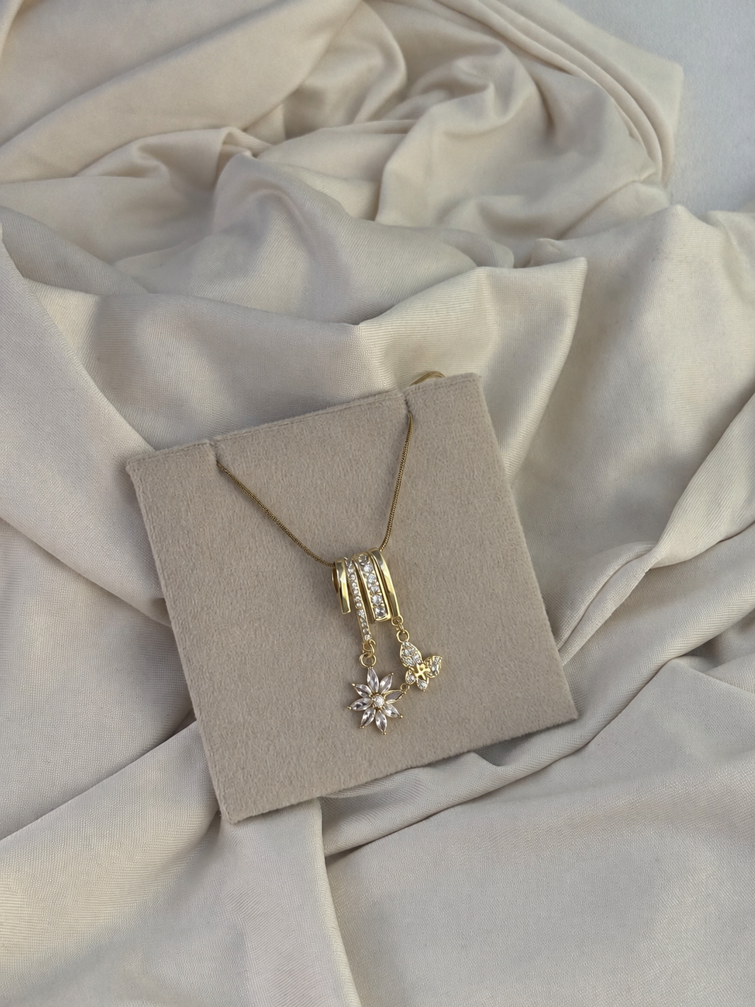 NECKLACE -MN059