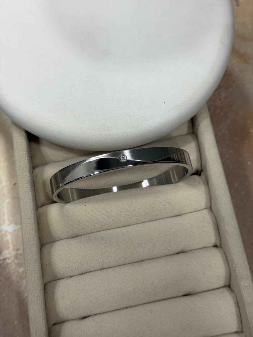 Mens Kada 02