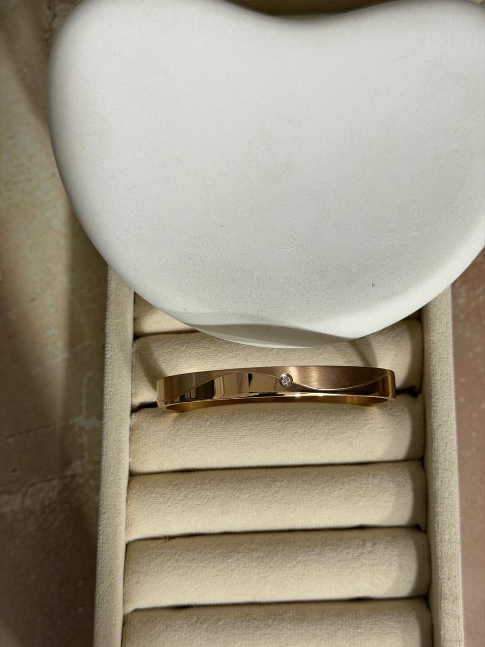 Mens Kada 02