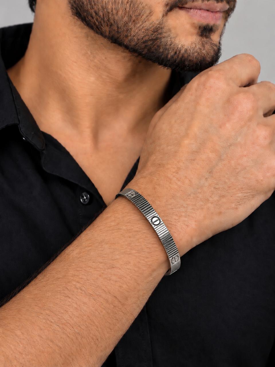 Mens Kada 09