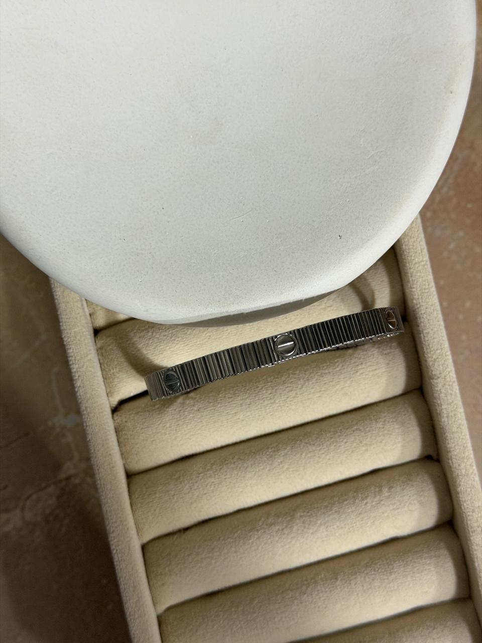 Mens Kada 09