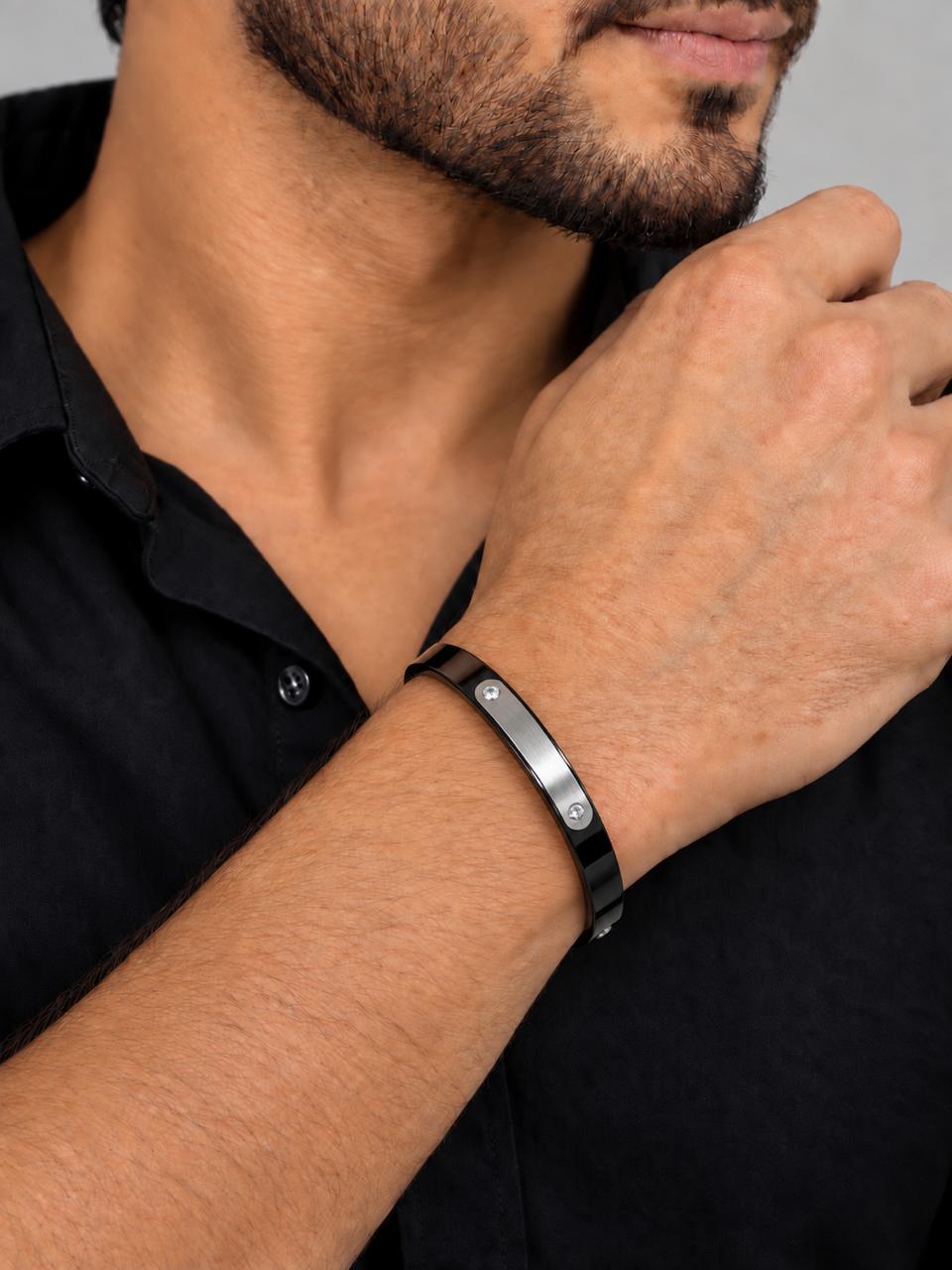 Mens kada 010